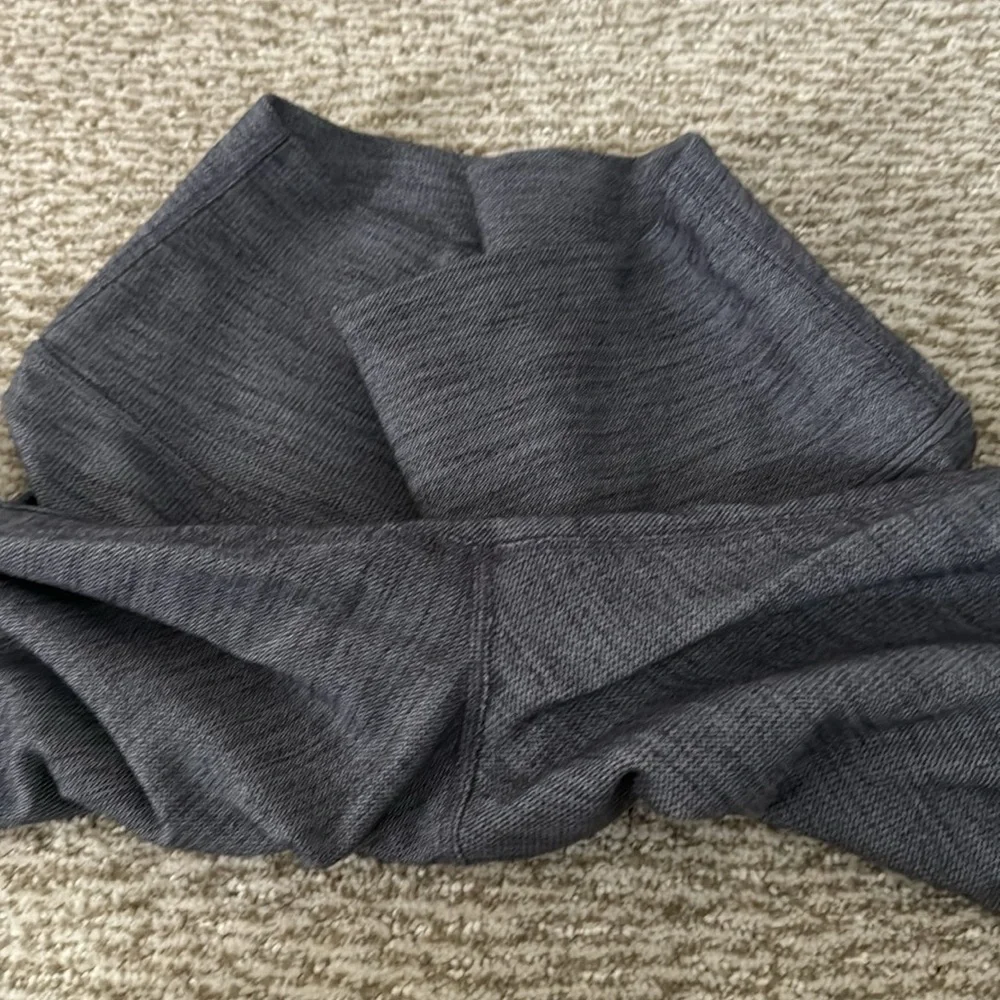 Lululemon Align Leggings 25” size 10 - Picture 3 of 6